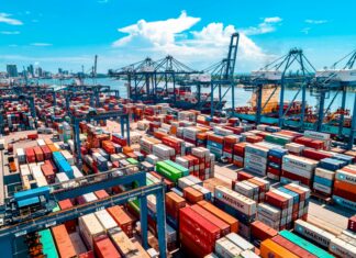 shipping port trade